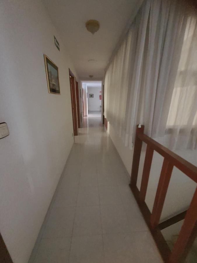 Flor De Loto Hotel Ordes Buitenkant foto